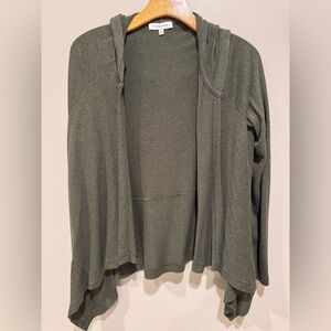 Hooked Up by IOT Green Open-Front Cardigan Sweater